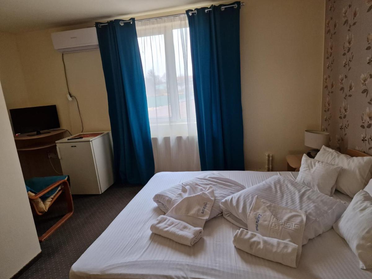 Motel Laguna Бейюш Екстериор снимка