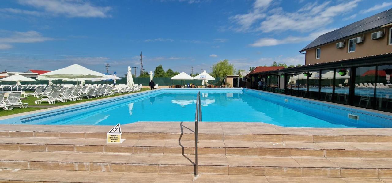 Motel Laguna Бейюш Екстериор снимка
